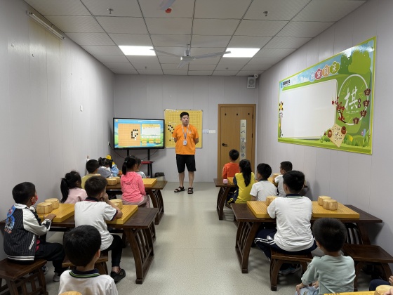 孫老師課堂常規(guī)，精彩講解瞬間_副本.jpg