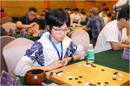【清源圍棋學(xué)霸之麥芷青】 棋海揚帆，學(xué)海遨游：“麥子”的智慧雙翼